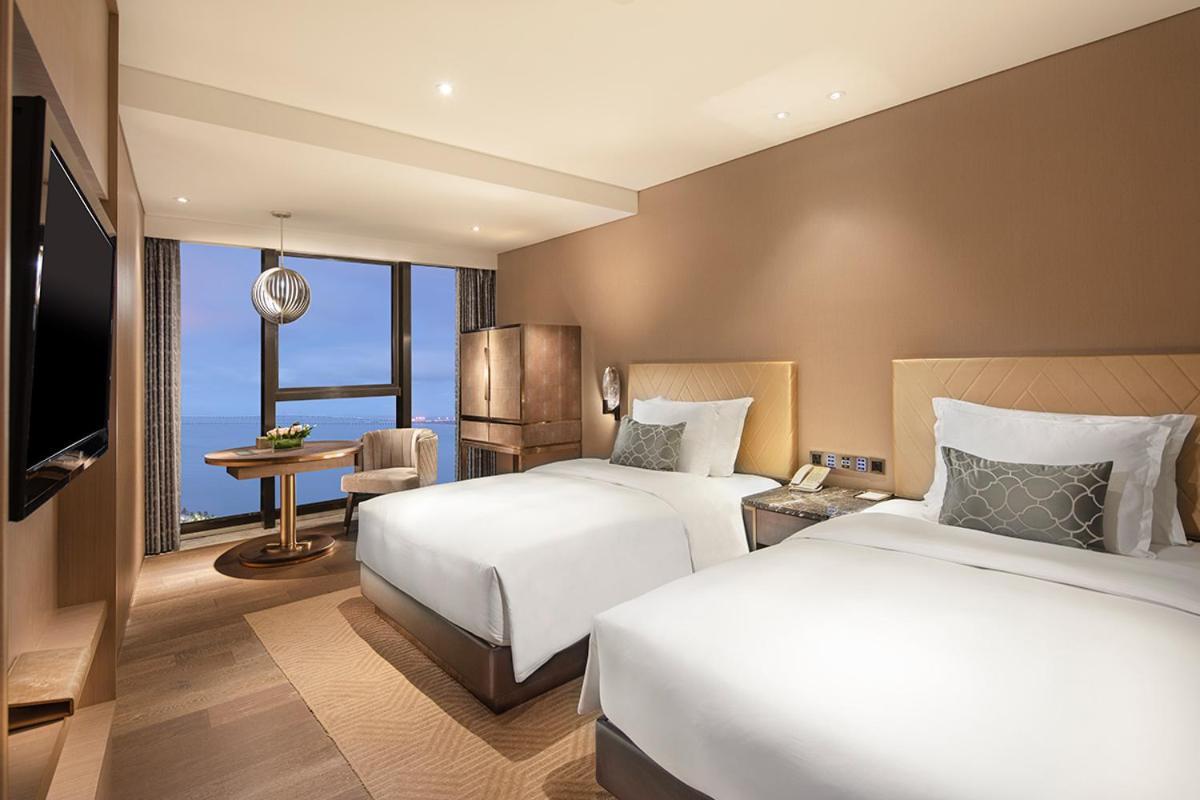 Grand Bay Hotel Zhuhai Extérieur photo