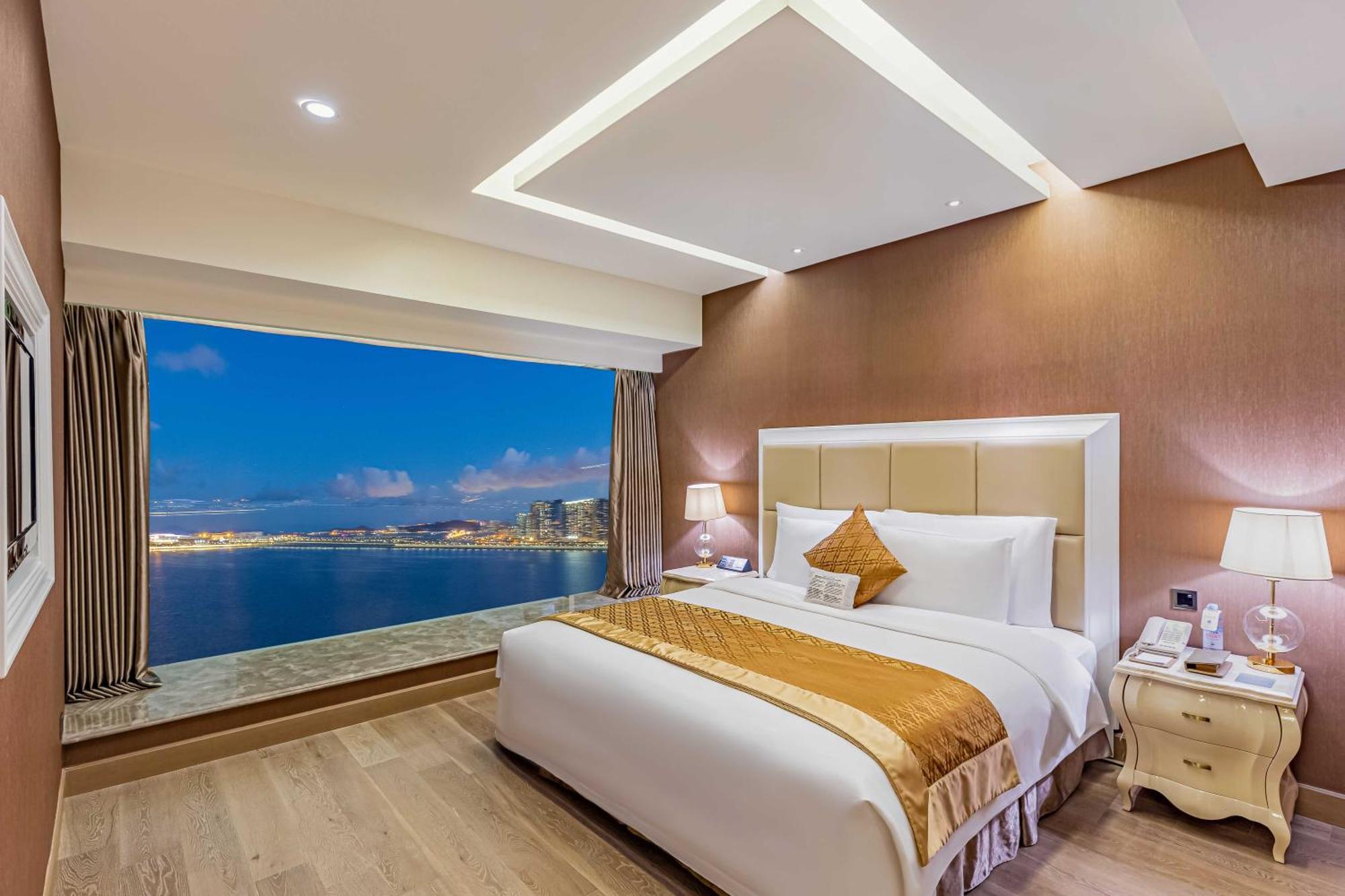 Grand Bay Hotel Zhuhai Extérieur photo