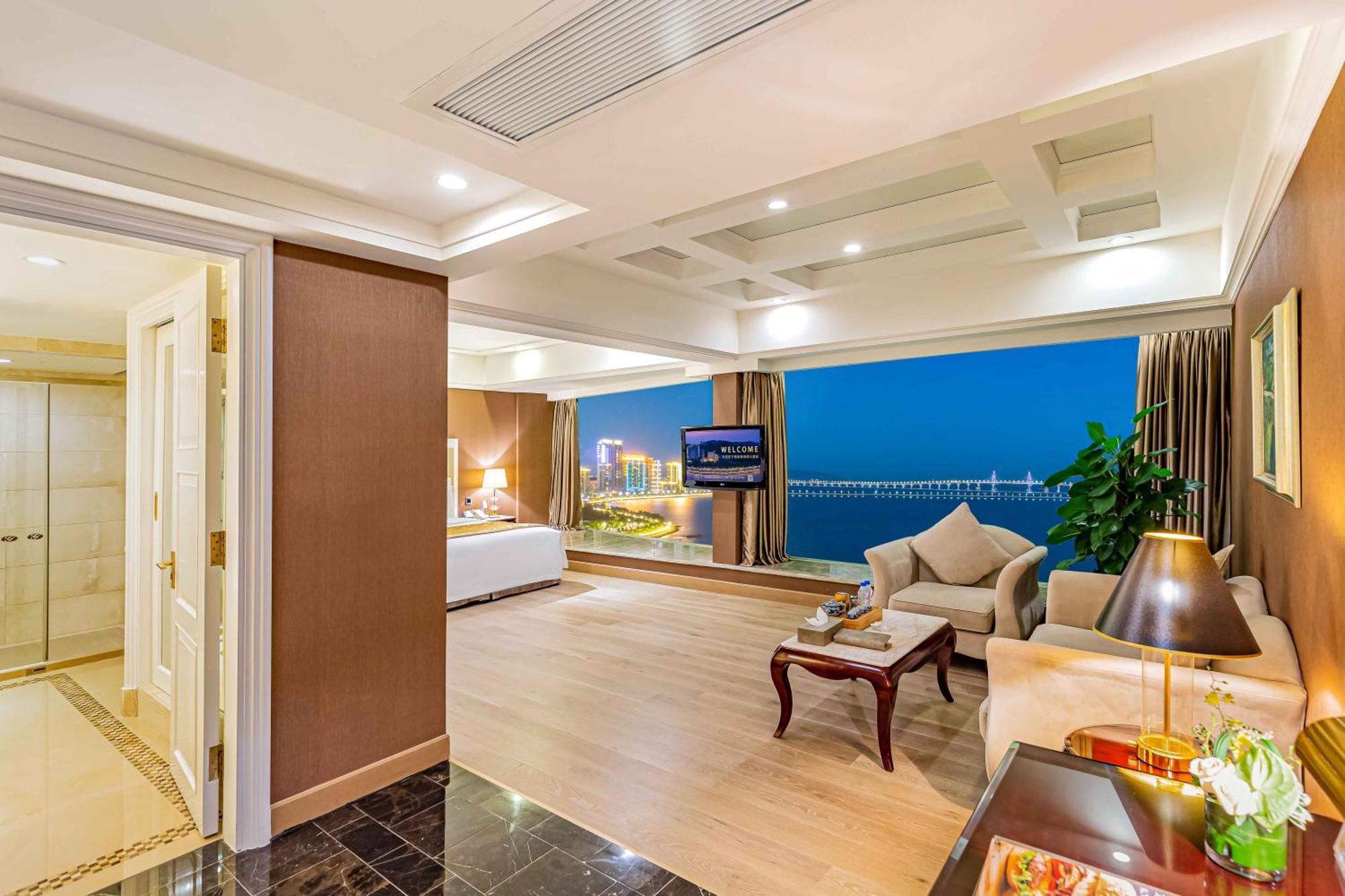 Grand Bay Hotel Zhuhai Extérieur photo