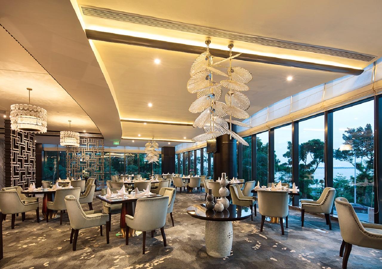 Grand Bay Hotel Zhuhai Extérieur photo