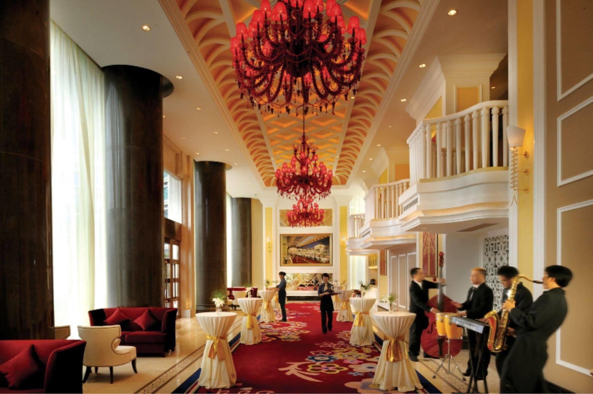 Grand Bay Hotel Zhuhai Extérieur photo