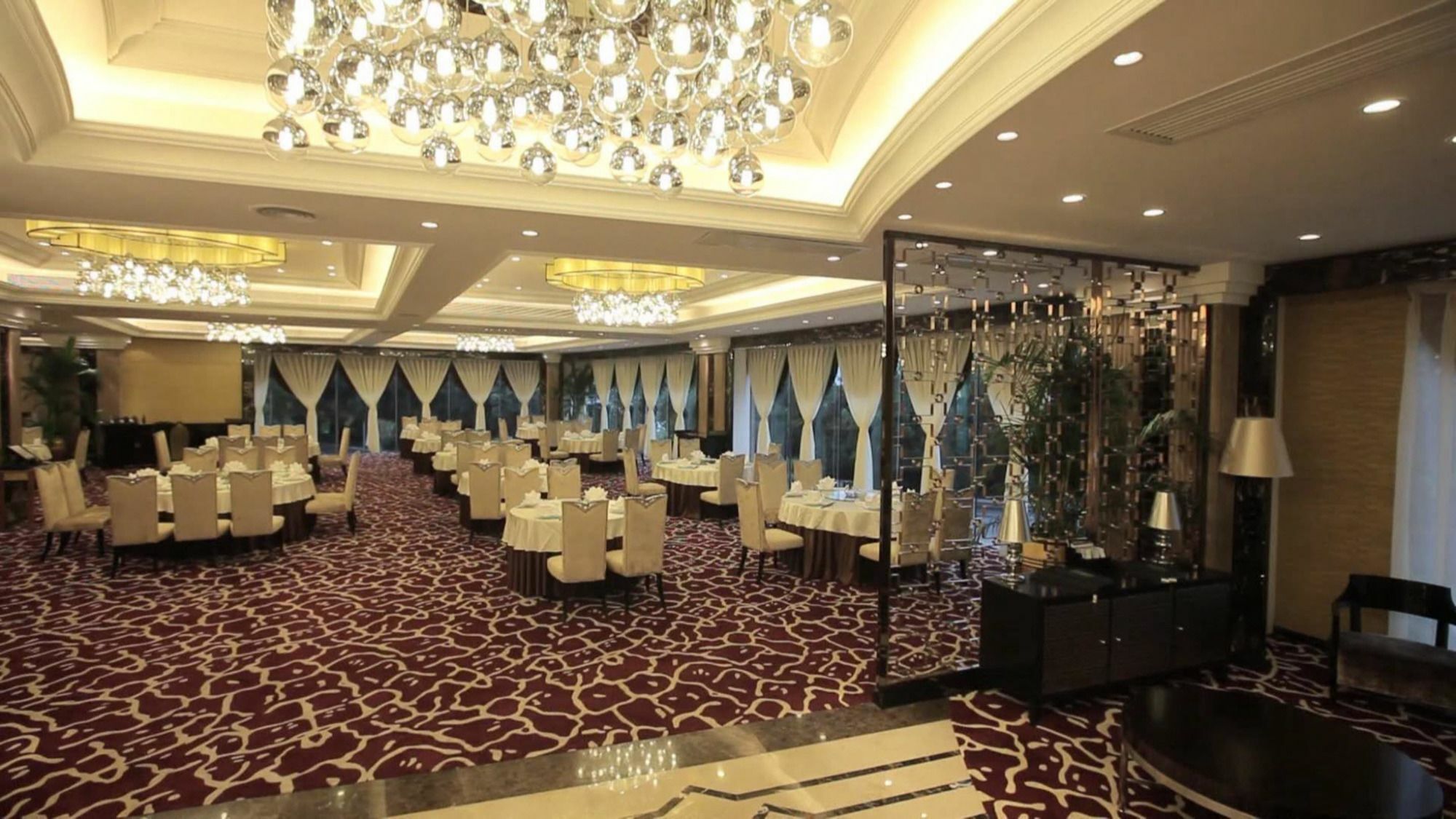 Grand Bay Hotel Zhuhai Extérieur photo